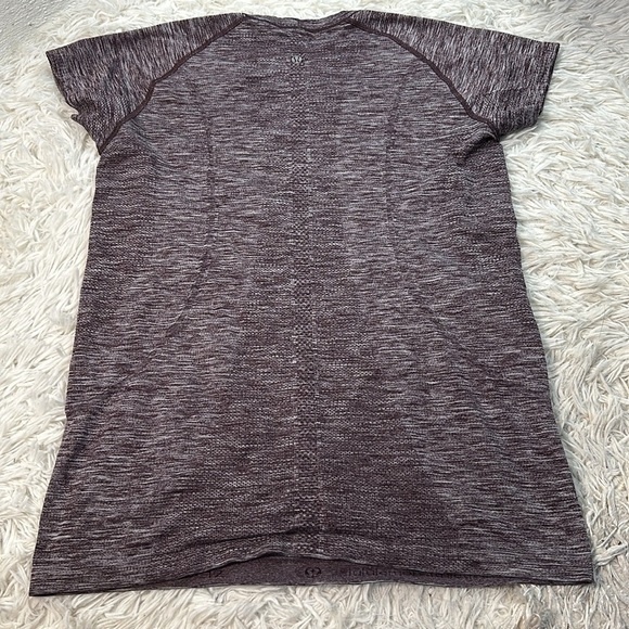 Lululemon Run: Swiftly Tech Short Sleeve Crew Space Dye Heathered Bordeaux Drama - Picture 4 of 4